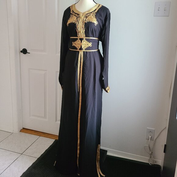 Superb black & Gold abaya set - 3 layers & 4 pieces New caftan jebba - Picture 2 of 4